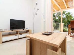 Apartments Seafront Silence - One Bedroom Apartment with Terrace and Sea View