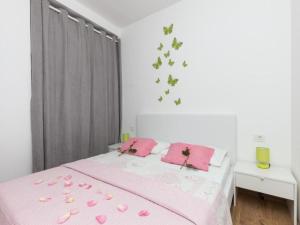 Apartment Manuela - One-Bedroom Apartment with Balcony and Sea View