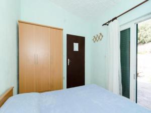 Holiday Home Jasminka - Three Bedroom Holiday Home with Terrace and Sea View