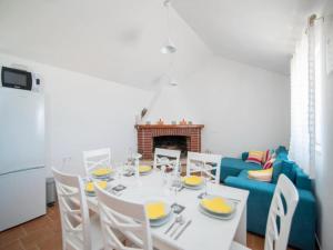 Holiday Home My Summer House - Two-Bedroom Holiday Home with Private Pool and Terrace - ST