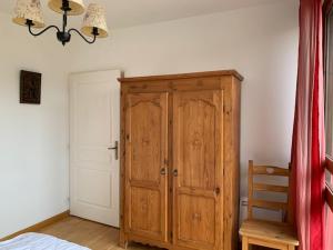 Appartements F2 avec piscine et jacuzzi : photos des chambres