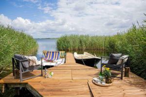 Boddenhuus - Traumhaus mit Steg und Boot