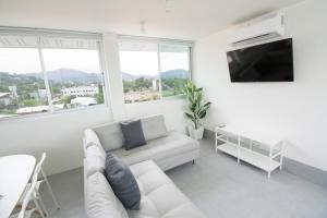 Spacious 2 Bedrooms 360deg Mountain-View Apartment