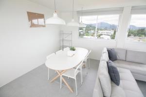 Spacious 2 Bedrooms 360deg Mountain-View Apartment