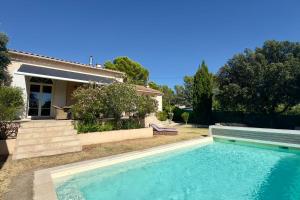 Villas Les Lauriers Roses air-conditioned villa with garden and swimming pool : photos des chambres