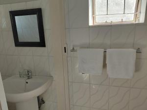 Shalom self catering Cottage