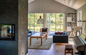 Beautiful Home In Ejstrupholm With Wifi