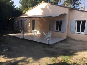 Maisons de vacances Gite En Provence, 90 M² : Maison 3 Chambres