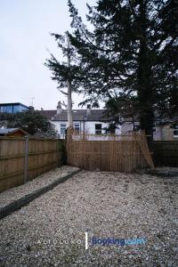 Byron Spacious 4BR 2-Storey House By AltoLuxo Short Lets & Serviced Accommodation With Free WiFi & Parking