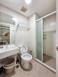 Home Like Modern Apartment 1BR, Glodok, Jakarta