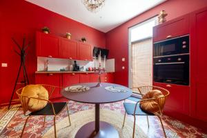 Love room - Luxuria Avignon