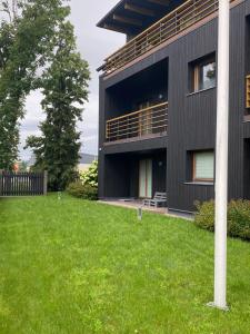 Elegant Riverside Flat