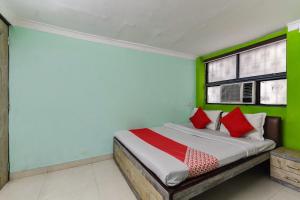Hotel O A One Guest House