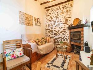 Casa Crisantemo with sea view and pool in Adra