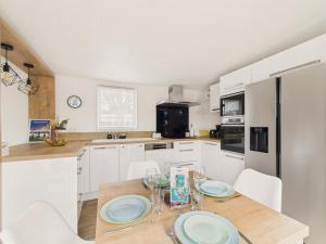 Chalets Piscine chauffee commune - chalet pour 4 : photos des chambres