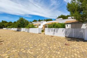 Villette Girovagando by BarbarHouse