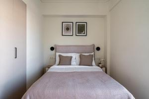 The Portside Getaway - 2BR, 2BA Duplex in Piraeus