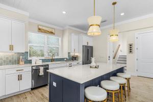 110 Sea Le Vie- 5BR 4,5BA Brand New Build with Pool! home