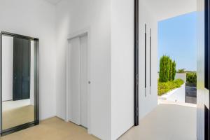 Baladrar Views - By Almarina Villas