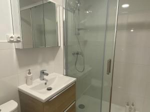 Appartements L-Azur - lumineux, fibre, coeur de ville : photos des chambres