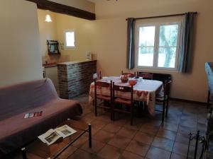 Chalets Charming Chalet with Swimming Pool in Quend : photos des chambres