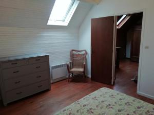 Chalets Charming Chalet with Swimming Pool in Quend : photos des chambres