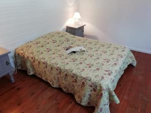 Chalets Charming Chalet with Swimming Pool in Quend : photos des chambres