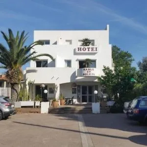 Hotel Sable Et Soleil - Port, Plage et spa (Hotel Sable Et Soleil - Port, Plage & Jacuzzi privé)