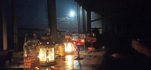 SUNSET ROOM AT FRONT BEACH - HABITACION EN LA PLAYA en Piso compartido