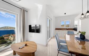 Awesome Apartment In Razanj With Wifi