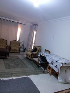 Pink Horizon Homestay - for Men ONLY