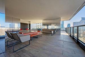 Grzybowska Stylish Apartment with Air Conditioning in Warsaw Wola by Noclegi Renters