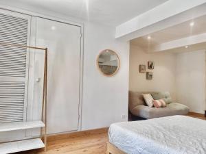 Prime Location Unit AC And Parking