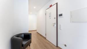 Elegant 2BDR Apartment in Quarteira by Lovelystay