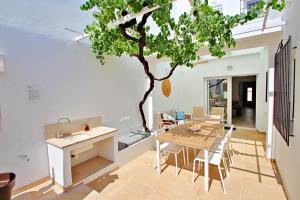 L-Andrago - modern townhouse with pri plunge pool