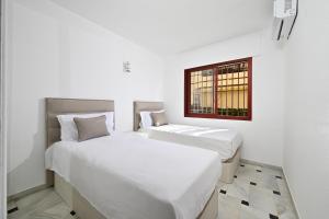 Beachfront Bliss in Mijas Costa 2-Bedroom Apartment in Lubina del Sol