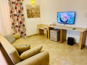 Jewel Howard Carter Hotel