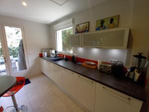 Villas Saint Palais sur Mer - EMPLACEMENT IDEAL - BELLE MAISON - Plage du Platin : photos des chambres