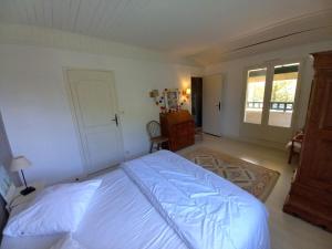 Villas Saint Palais sur Mer - EMPLACEMENT IDEAL - BELLE MAISON - Plage du Platin : photos des chambres