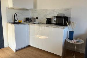 Bright studio with rooftop view of Toulouse AC