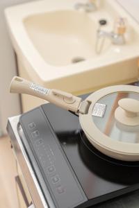 B&B 103 under the clear sky Go straight to Narita 8 minutes on foot from Kinshicho Station 1 minute on foot from Asakusa and Skytree 50 minutes from Disneyland 1 minute from Monopolis