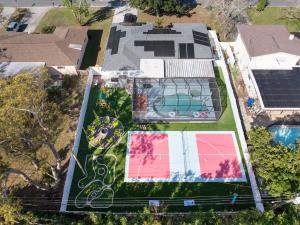 Electric Flamingo with Heated Pool, Pickleball, Mini Golf & Basketball