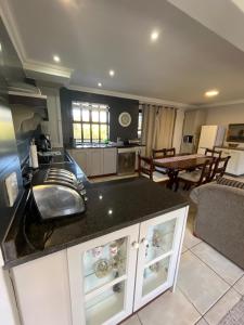 Stoneridge Large Family Cottage