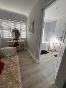 Stoneridge Large Family Cottage