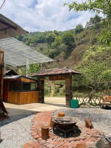 Hoa Núi 2 Homestay Tà Xùa
