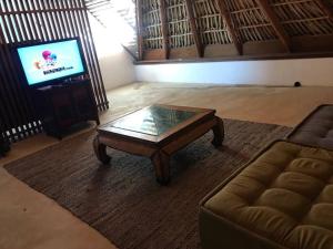 It has many valuable ASIAN ANTIQUES