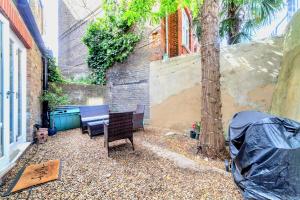 Modern 3 beds Apartment with private garden, Battersea, Central LDN