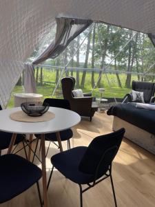 Borowy Glamp więcej niż domki