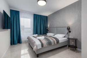 Sun Towers Lux Apartments by Renters Prestige