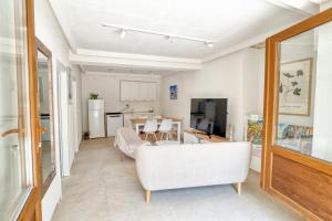 Waterfront house with private dock by MN Property